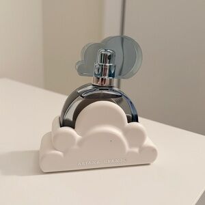 Ariana Grande Cloud Fragrance ☁️